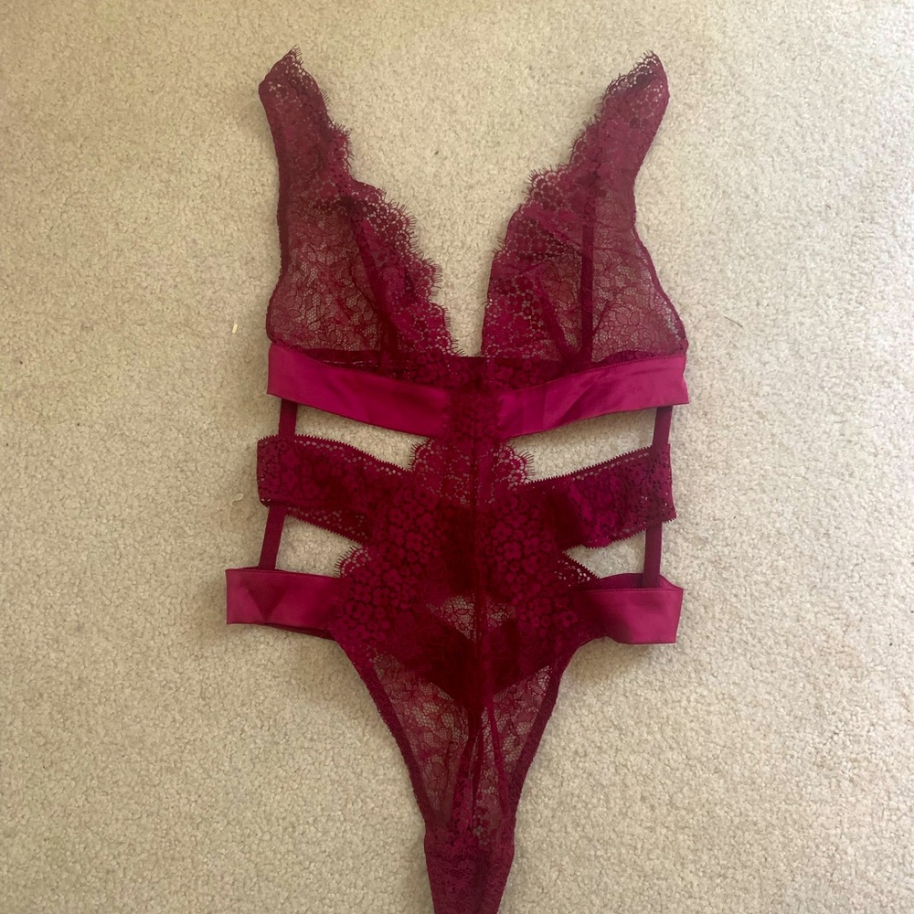 NWOT VS lingerie